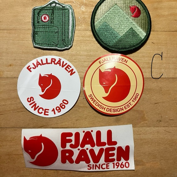 FJALLRAVEN Patch & Sticker Pack - Picture 3 of 4